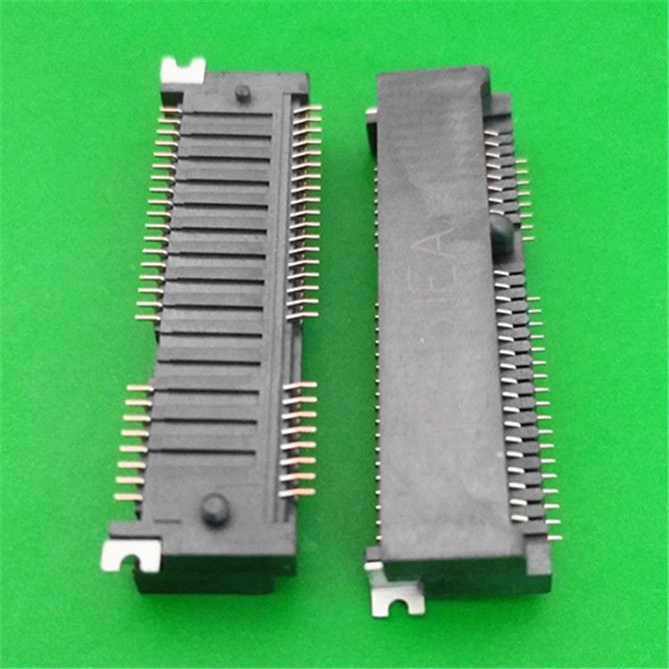 连欣科技-MINI PCE-E52PIN贴板式高度：4.0/5.2MM