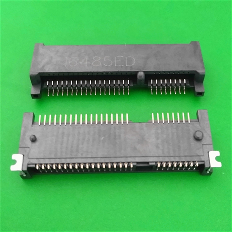 连欣科技-MINI PCE-E52PIN贴板式高度：4.0/5.2MM